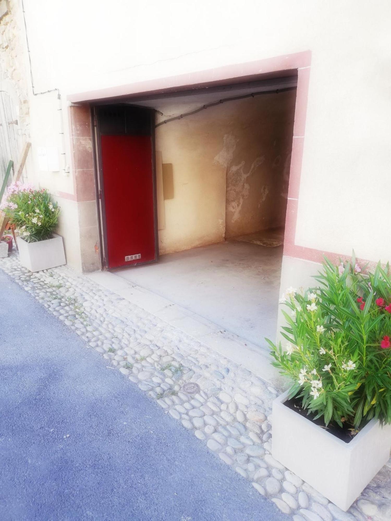 Les Insolites De Champeix Exterior photo
